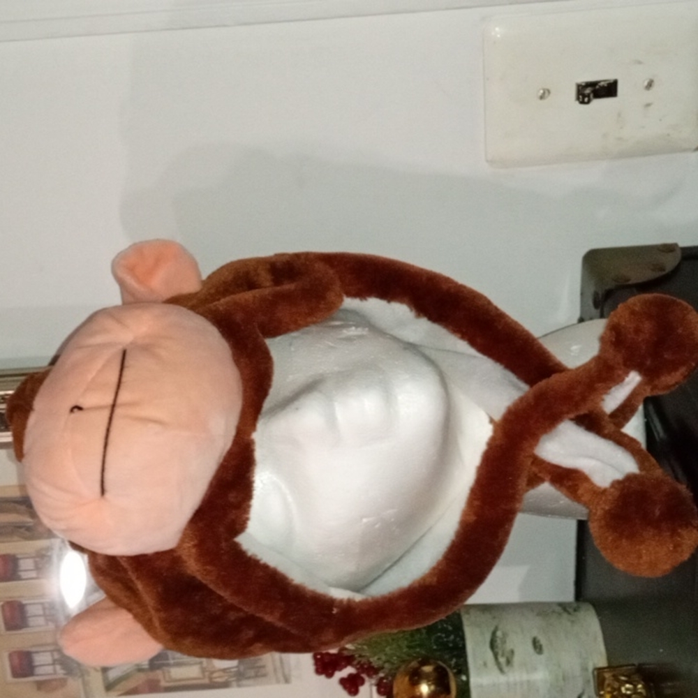 Monkey 🙊 “Short Arms Animal Hat” (NWT)‼️